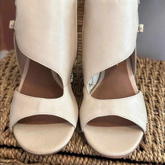 NWT Max Bernson sidecar bone leather zipper peep toe buckles 6M 3” heel sandals - Picture 11 of 15